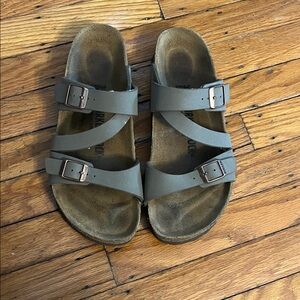 Birkenstock Women's Triple Strap Sandals in grey/tan
